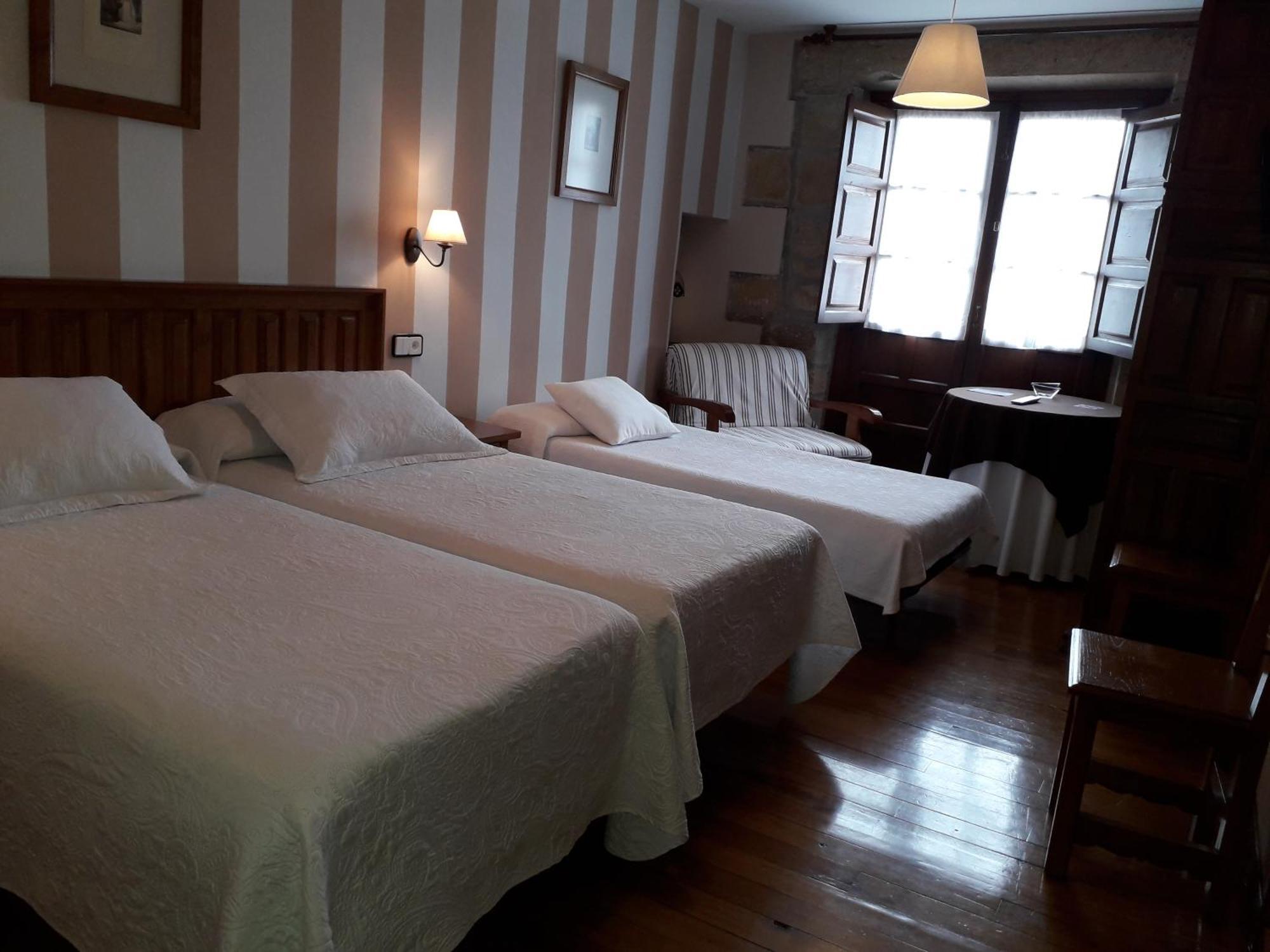 Posada Santa Juliana Santillana del Mar Zimmer foto